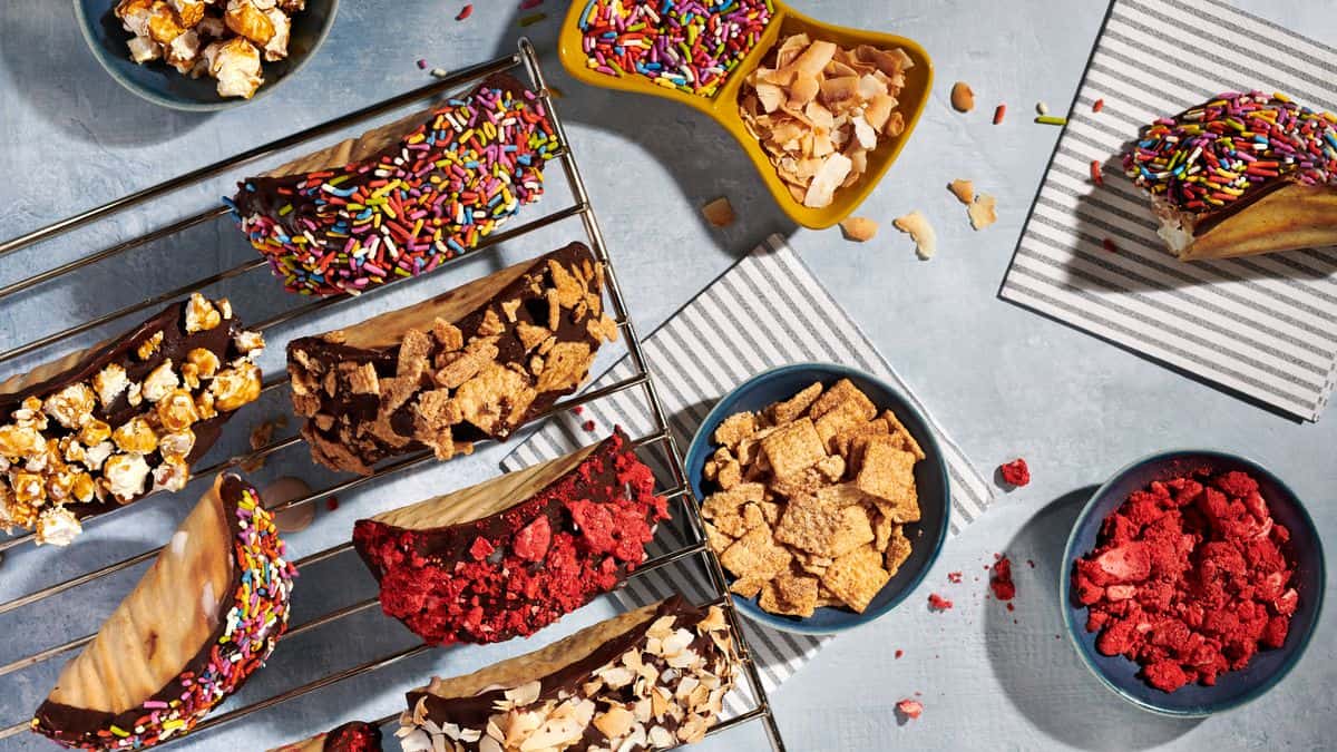 Delicious Dessert: Chocolate Tacos Delight